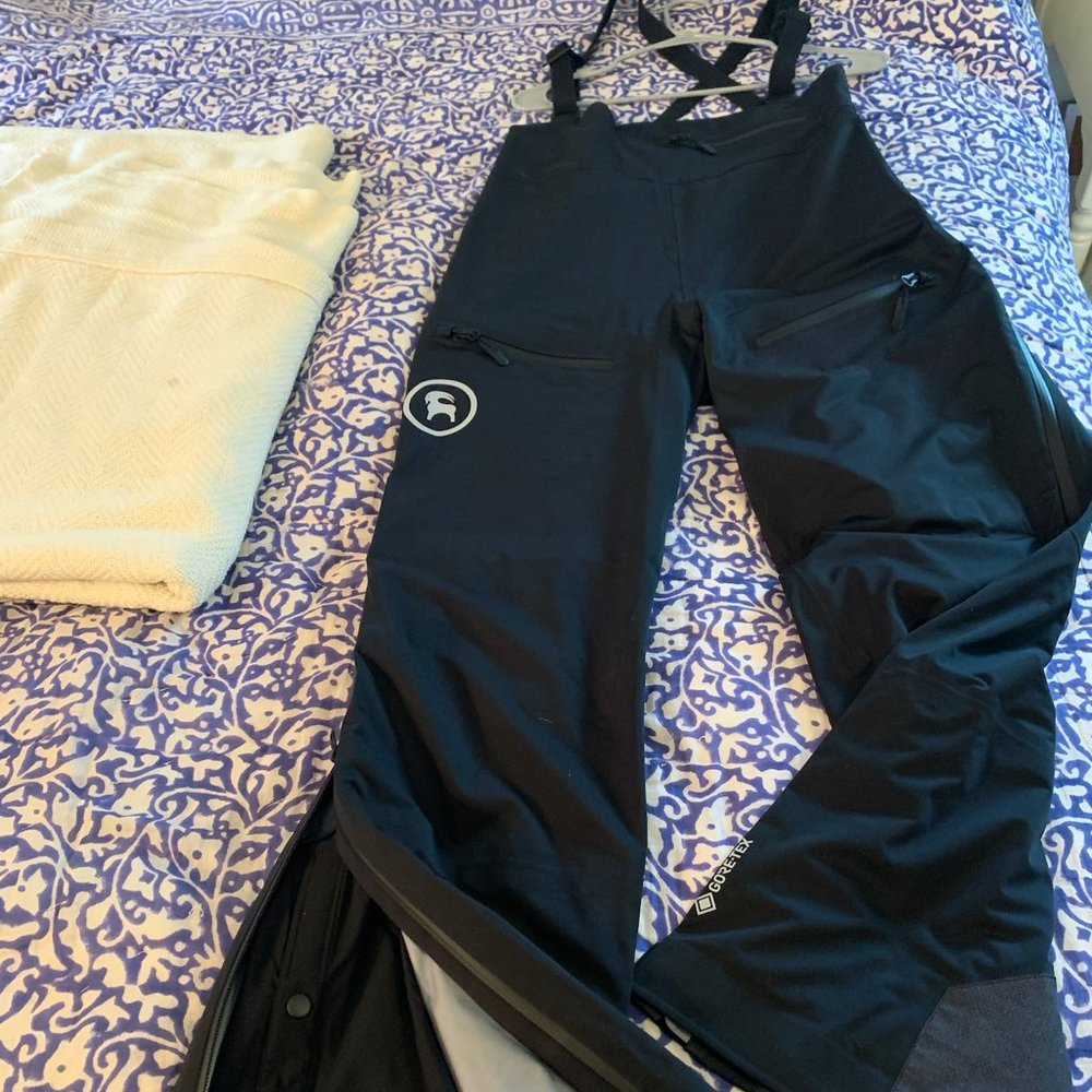 Backcountry Notchtop Gore-Tex Bibs, size L